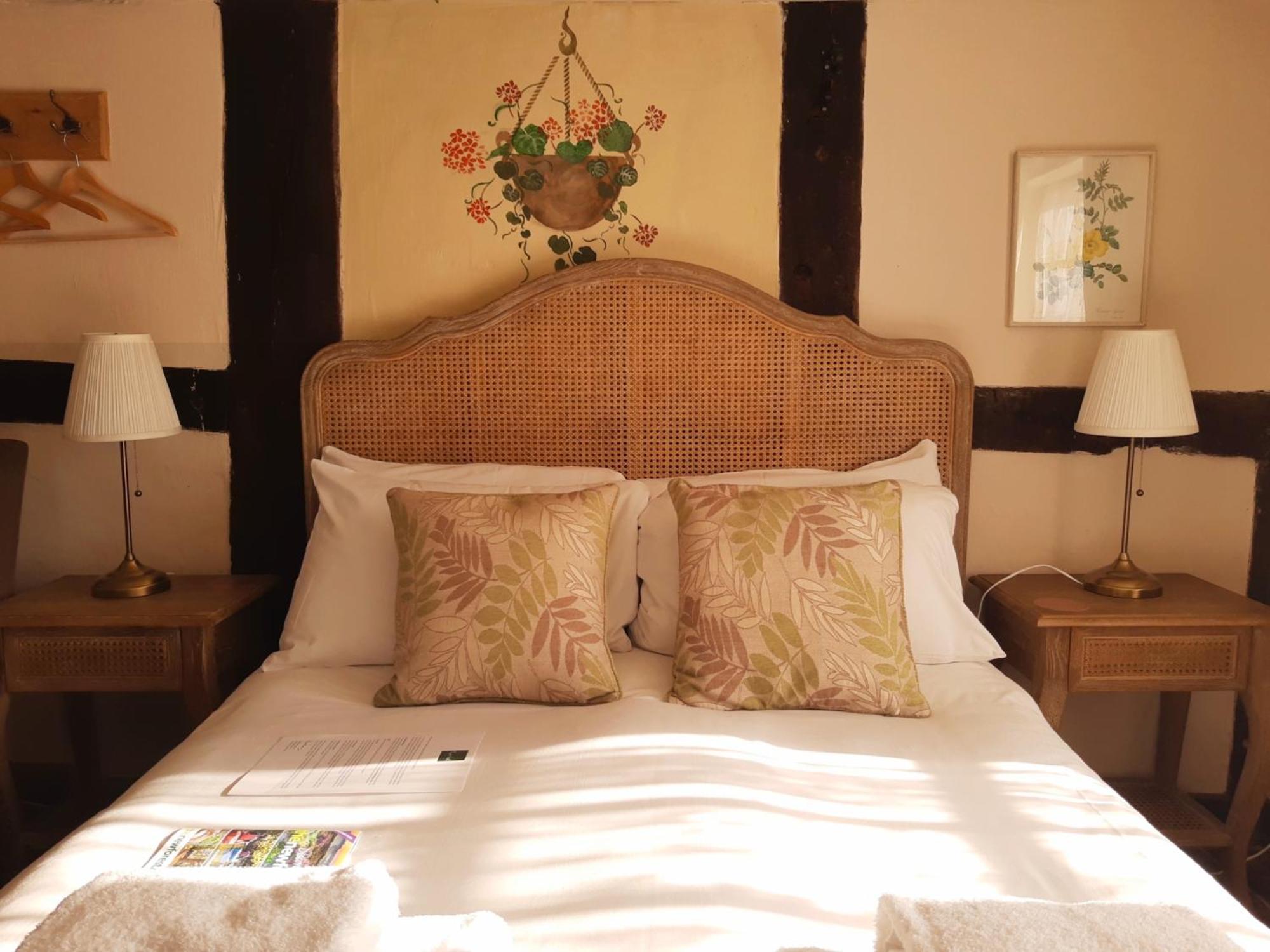 Thatched Hotel 3*