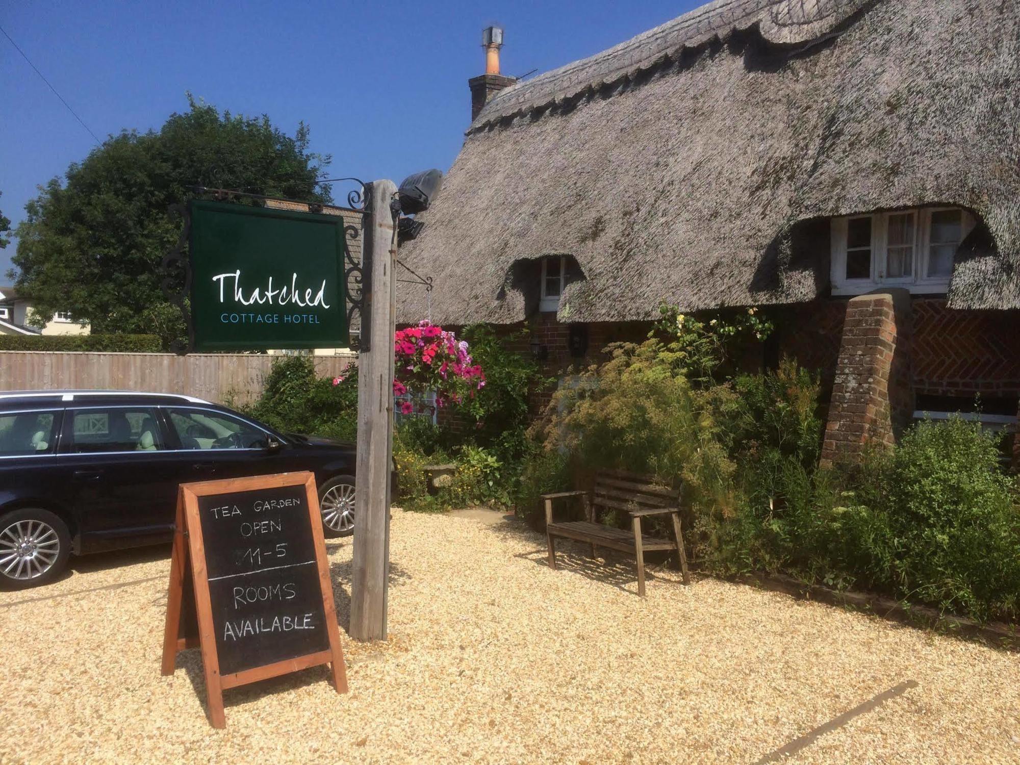 Thatched Hotel 3*