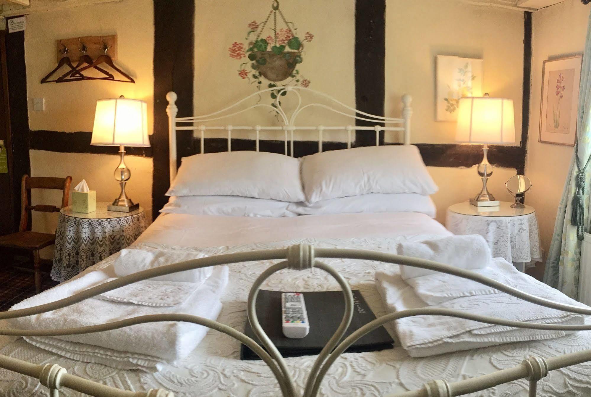 Hotel Thatched 3*