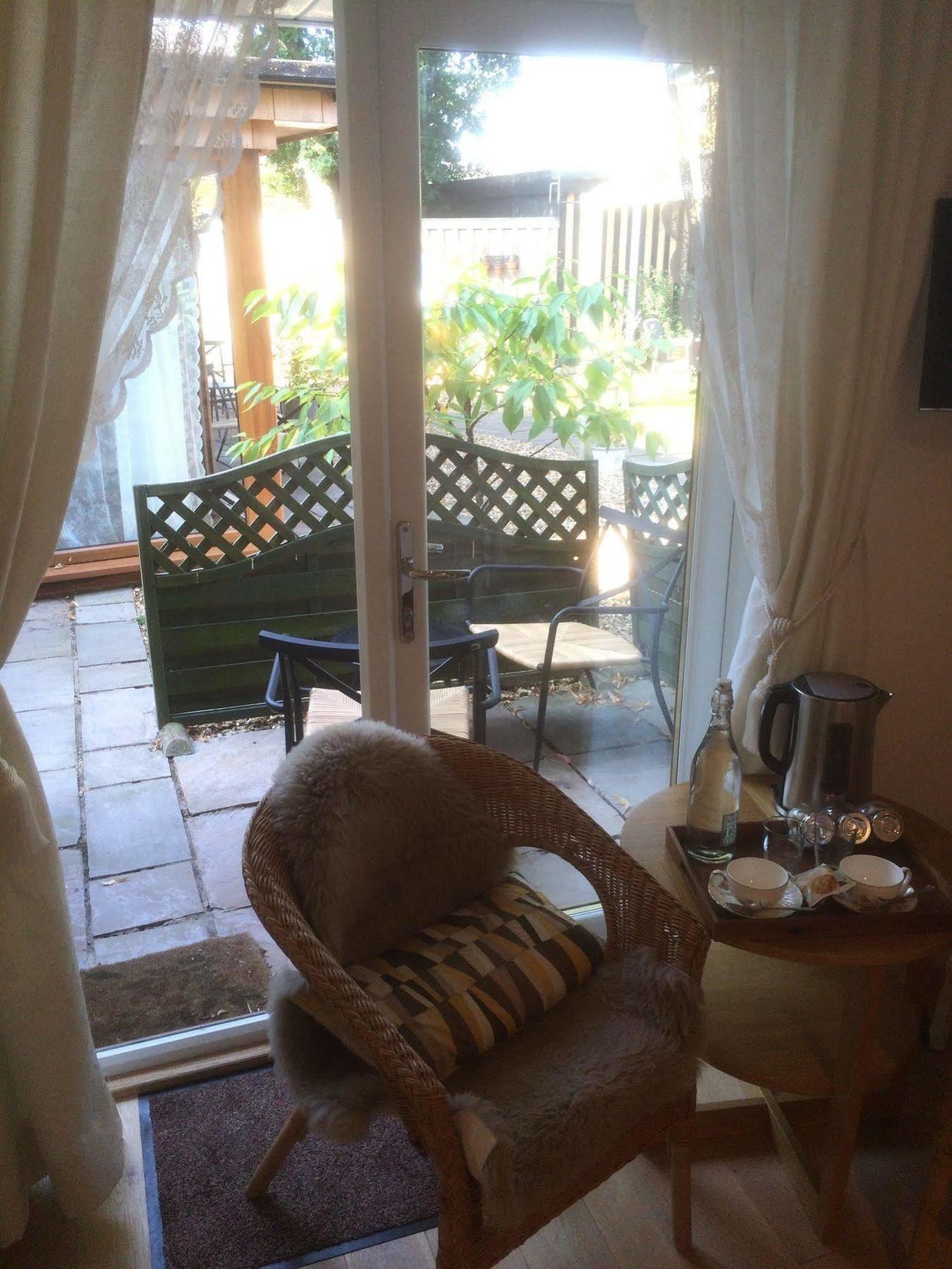 Hotel Thatched
