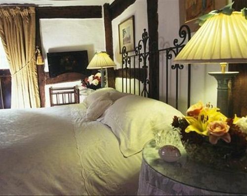 Hotel Thatched 3*